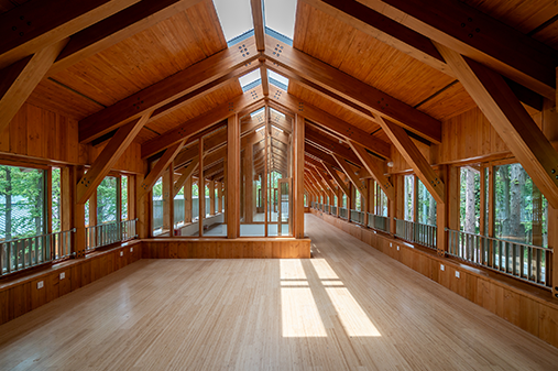 Circum Glulam columnas: Design, Applications et Beneficia